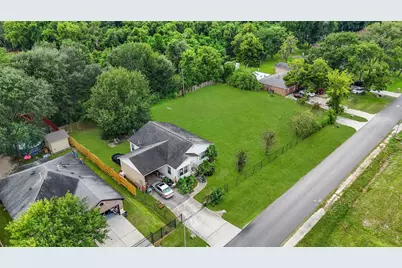 2823 Rigel Road, Houston, TX 77088 - Photo 4