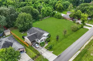 2823 Rigel Rd, Houston, TX 77088 - Photo 4