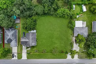 2823 Rigel Rd, Houston, TX 77088 - Photo 2