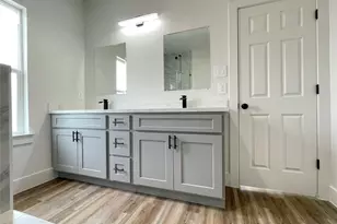 7819 Angus St, Houston, TX 77028 - Photo 12