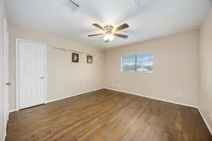 5498 Apple Blossom Ln, Friendswood, TX 77546 - Photo 16