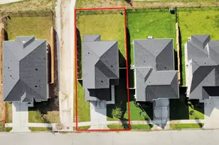 219 Orchard Laurel Dr, Alvin, TX 77511 - Photo 2