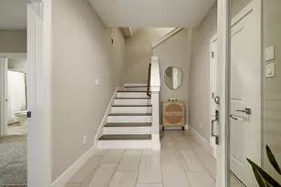 2114 Bella Amanecer Ln, Houston, TX 77055 - Photo 2