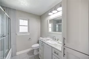 303 Old Bayou Dr, Dickinson, TX 77539 - Photo 38