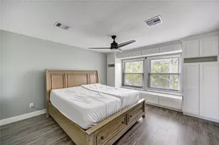 303 Old Bayou Dr, Dickinson, TX 77539 - Photo 42