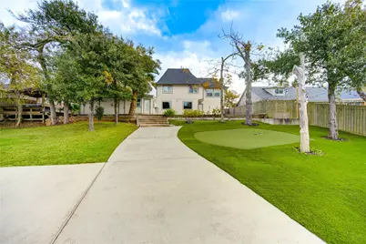 303 Old Bayou Drive, Dickinson, TX 77539 - Photo 8