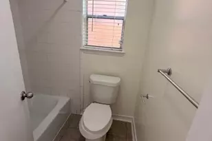 2807 Kenross St, Houston, TX 77043 - Photo 12