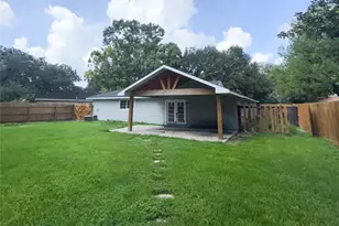 6803 Marta Dr, Houston, TX 77083 - Photo 12