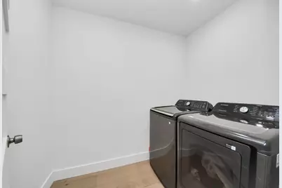 1111 E 27th Street, Houston, TX 77009 - Photo 32