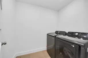 1111 E 27th St, Houston, TX 77009 - Photo 32