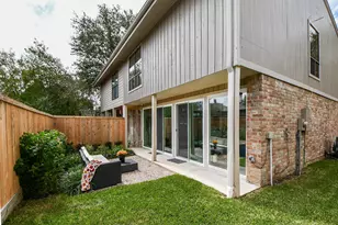 811 Bayou River Dr, Houston, TX 77079 - Photo 42