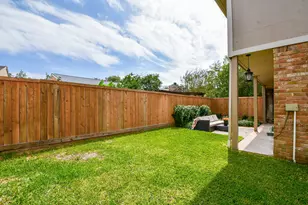811 Bayou River Dr, Houston, TX 77079 - Photo 46