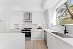 1843 Wycliffe Dr, Houston, TX 77043 - Photo 2