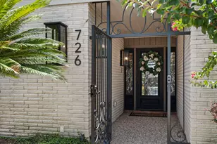 726 Montclair Blvd, Sugar Land, TX 77478 - Photo 4
