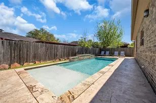 4818 Briscoe St, Houston, TX 77033 - Photo 2