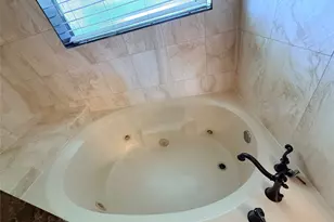 8638 Catalina Ln, Houston, TX 77075 - Photo 20