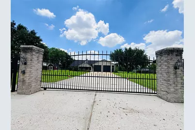 8638 Catalina Lane, Houston, TX 77075 - Photo 48