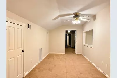 8638 Catalina Lane, Houston, TX 77075 - Photo 32
