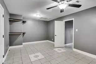 1107 E 40th 1/2 St, Houston, TX 77022 - Photo 10