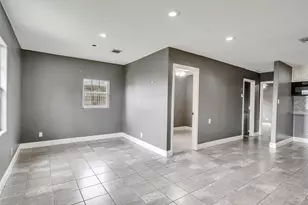 1107 E 40th 1/2 St, Houston, TX 77022 - Photo 4