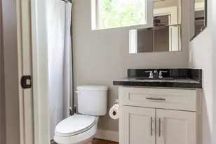 2903 Blodgett St, Houston, TX 77004 - Photo 10