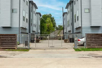 2903 Blodgett Street, Houston, TX 77004 - Photo 4