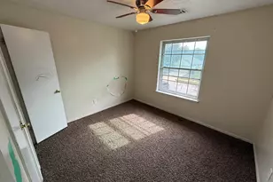 4823 Meadowglen Dr, Pearland, TX 77584 - Photo 18