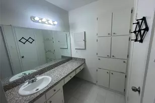 5550 N Braeswood Blvd, Houston, TX 77096 - Photo 4