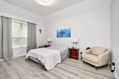 14 S Estherwood Place, The Woodlands, TX 77354 - Photo 24