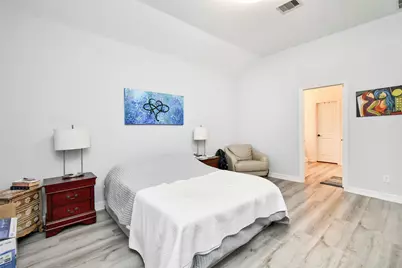 14 S Estherwood Place, The Woodlands, TX 77354 - Photo 26