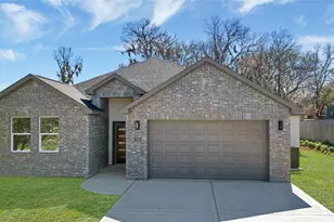 939 Lake View Dr, Montgomery, TX 77356 - Photo 1