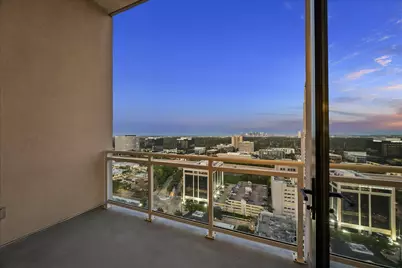 1409 Post Oak Boulevard #2202, Houston, TX 77056 - Photo 8