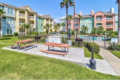 7000 Seawall Boulevard #911, Galveston, TX 77551 - Photo 10