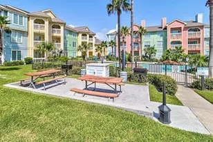 7000 Seawall Blvd, Galveston, TX 77551 - Photo 10