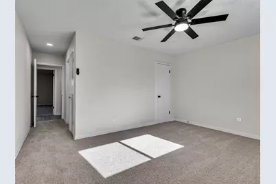 4406 Trafalgar Drive, Houston, TX 77045 - Photo 14