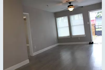 5305 Southlea Street, Houston, TX 77033 - Photo 6