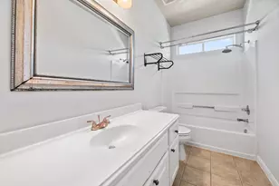 607 Travis St, Webster, TX 77598 - Photo 24