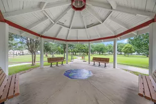 607 Travis St, Webster, TX 77598 - Photo 34