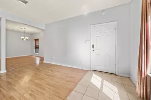 607 Travis St, Webster, TX 77598 - Photo 6