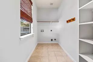 607 Travis St, Webster, TX 77598 - Photo 26