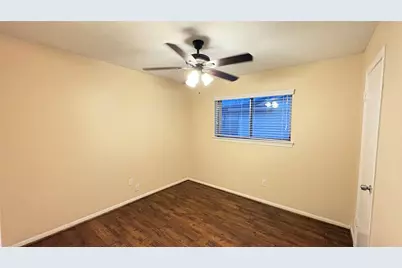 13914 Oakwood Lane, Sugar Land, TX 77498 - Photo 14