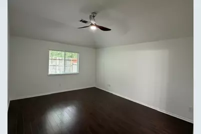 203 Fairwind Trail Drive, The Woodlands, TX 77385 - Photo 14