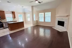 203 Fairwind Trail Dr, Conroe, TX 77385 - Photo 10