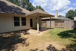 203 Fairwind Trail Dr, Conroe, TX 77385 - Photo 32