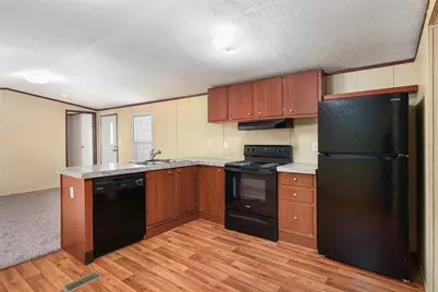 3031 Bay Oaks Harbor Drive, Baytown, TX 77523 - Photo 10