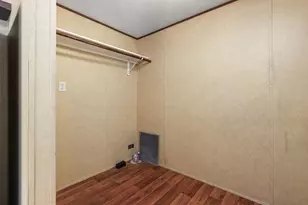 3031 Bay Oaks Harbor Dr, Baytown, TX 77523 - Photo 12