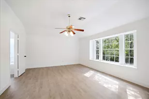 12128 La Salle River Rd, Conroe, TX 77304 - Photo 14