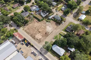 1702 S Baylor St, Brenham, TX 77833 - Photo 1