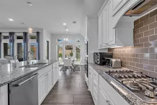 166 Painted Trillium Dr, Conroe, TX 77304 - Photo 10