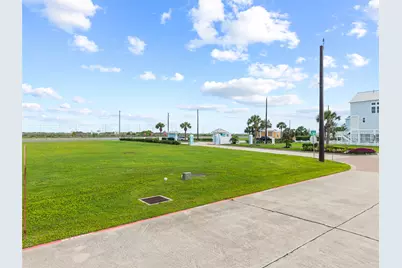 11502 Sea Butterfly, Galveston, TX 77554 - Photo 8
